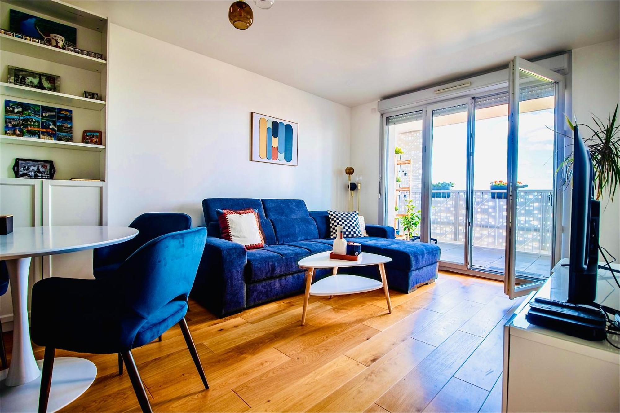 Luxury 2 Rooms Apartment With Balcony 쀼또 외부 사진